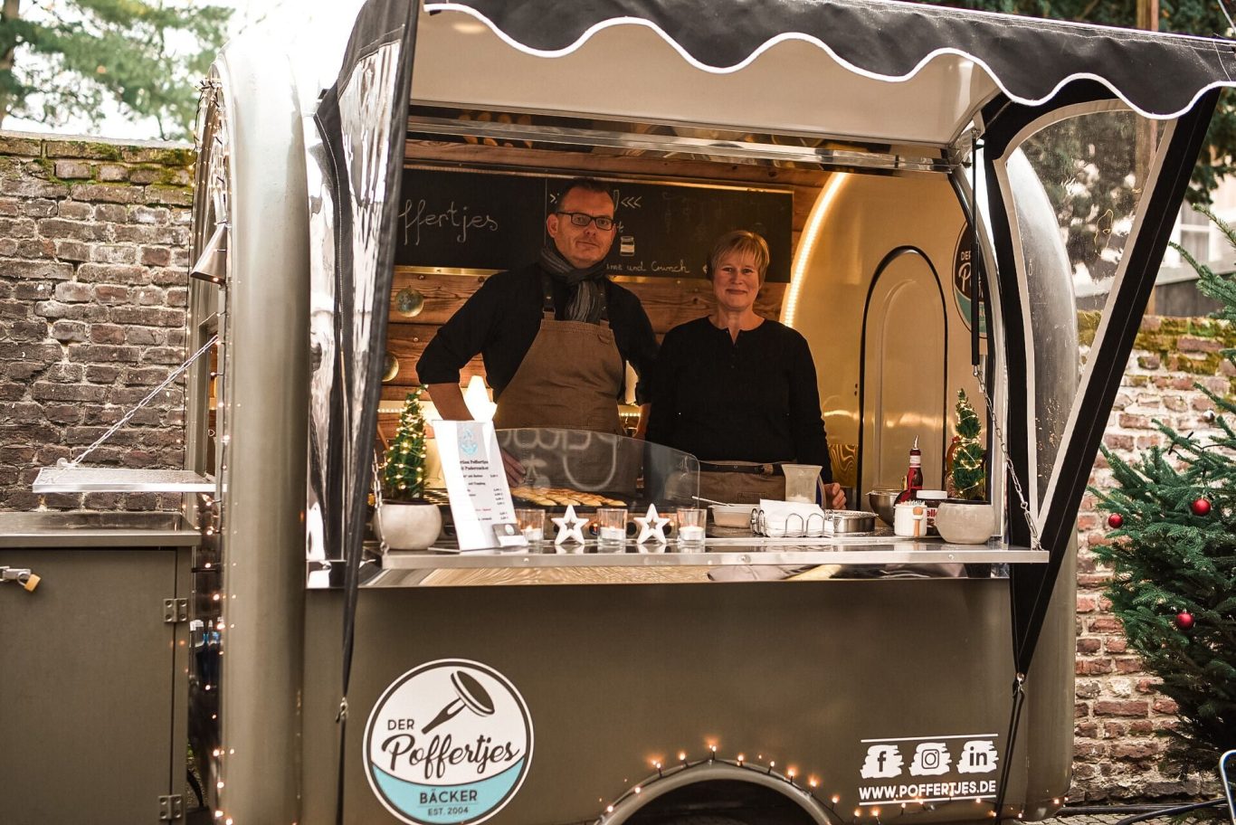 Poffertjes-Foodtruck mit 2 Mitarbeitern Poffertjes-Foodtruck